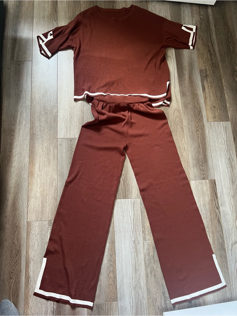 Two-Piece Knit Lounge Set in brown with White Trim